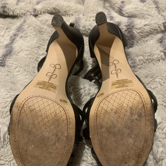 Jessica Simpson platform T Strap heels size 6 - Picture 6 of 7